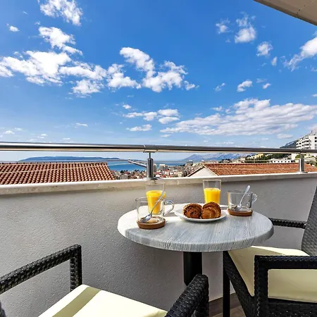 Blue Dream Mit Balkon By Interhome Μακάρσκα