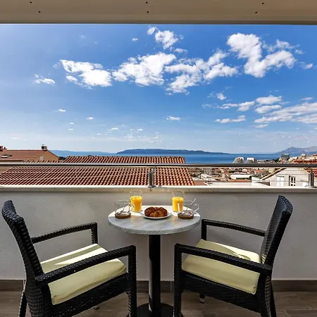 Blue Dream Mit Balkon By Interhome Makarska