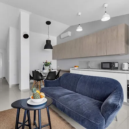 Blue Dream Mit Balkon By Interhome * Makarska